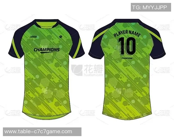 时尚与运动结合女生足球服的多样设计与搭配灵感分享